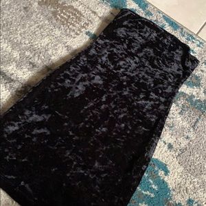 Black swayed fitted tube dress